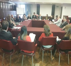 La Defensa coordina acciones con la ANSES