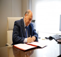 EL MINISTERIO PUPILAR Y DE LA DEFENSA FIRMO UN CONVENIO DE COOPERACION CON LA UNIVERSIDAD TECNOLOGICA NACIONAL
