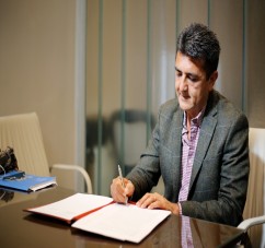 EL MINISTERIO PUPILAR Y DE LA DEFENSA FIRMO UN CONVENIO DE COOPERACION CON LA UNIVERSIDAD TECNOLOGICA NACIONAL