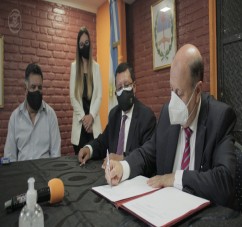 EL MINISTERIO PUPILAR Y DE LA DEFENSA FIRMO UN CONVENIO DE COOPERACION CON EL MUNICIPIO DE LA BANDA DEL RIO SALI