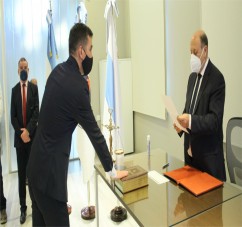 JURO EL NUEVO SECRETARIO ADMINISTRATIVO DEL MINISTERIO PUPILAR Y DE LA DEFENSA