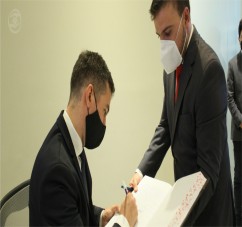 JURO EL NUEVO SECRETARIO ADMINISTRATIVO DEL MINISTERIO PUPILAR Y DE LA DEFENSA